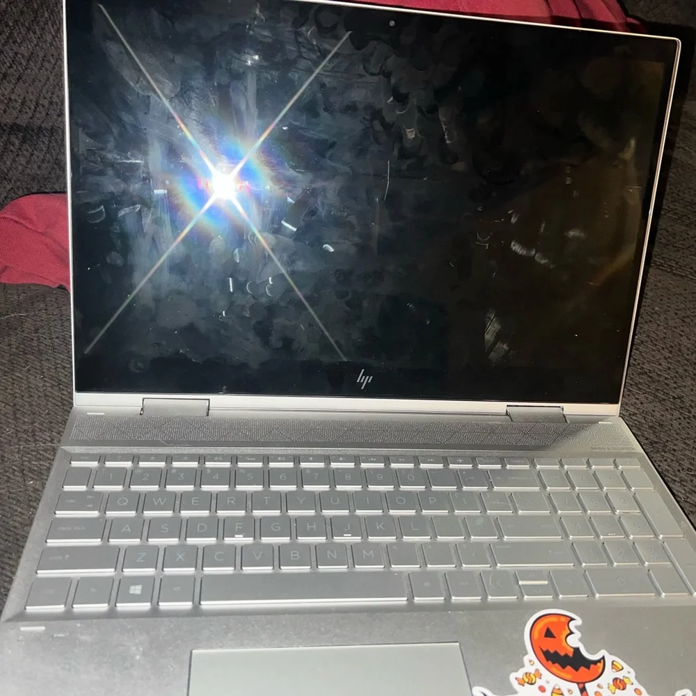 it is a HP Envy 360, it has a 15.6 display, it's also a 2-in 1